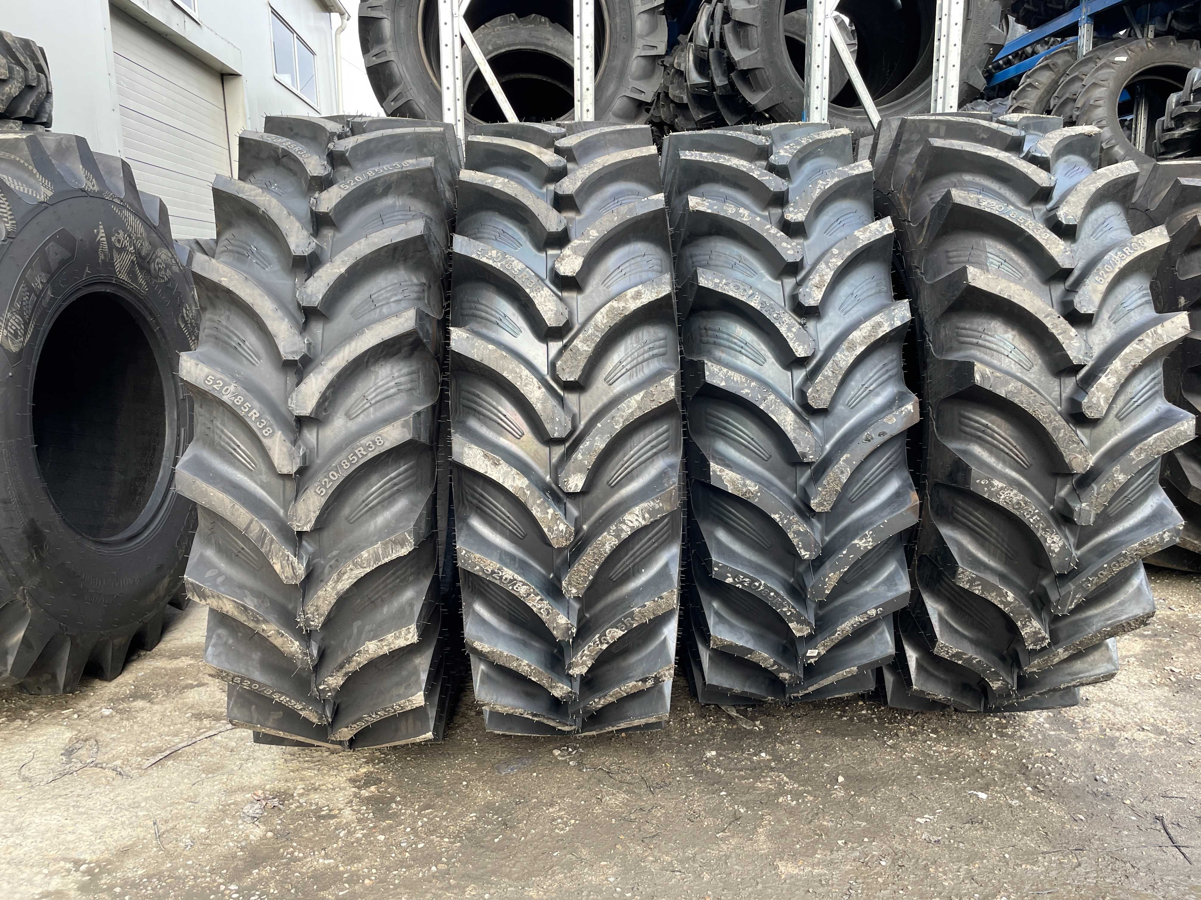 520/85R38 pentru tractor spate John Deere anvelope noi radiale OZKA