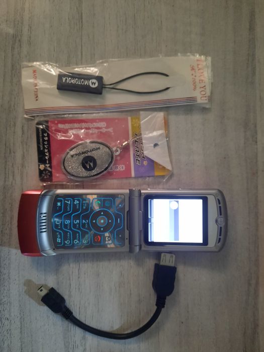 Motorola v3 sotladi uz imeya otkan