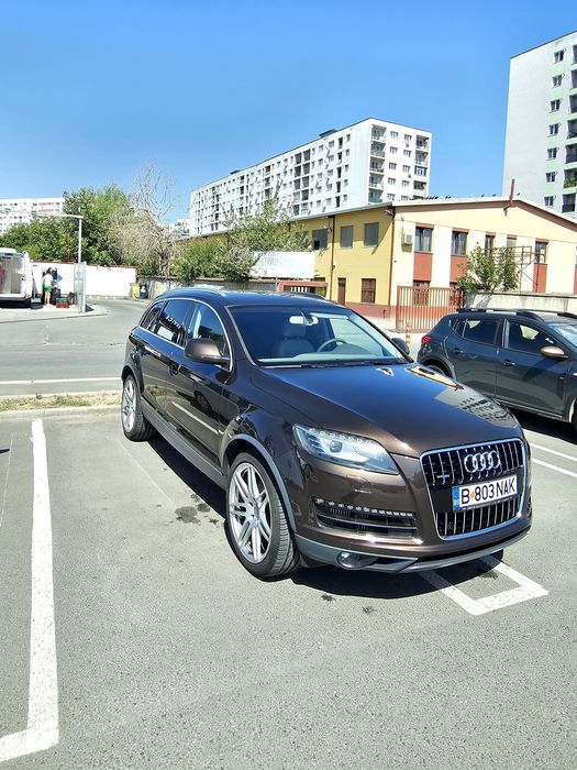 Vand Audi Q7 in stare foarte buna.