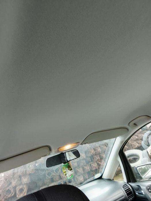 Продавам Опел Зафира