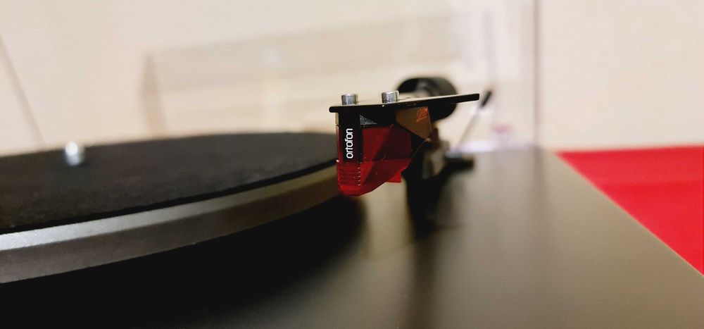 ProJect Debut Carbon EVO 2M-RED