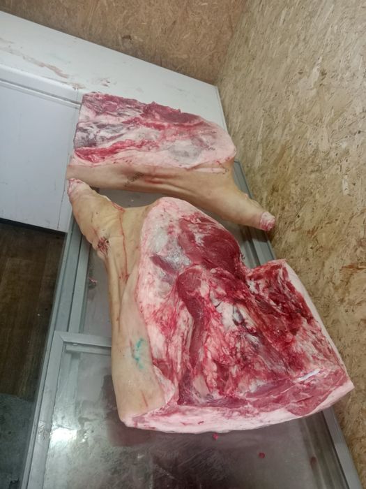 Свинина ( задняя ляжка )