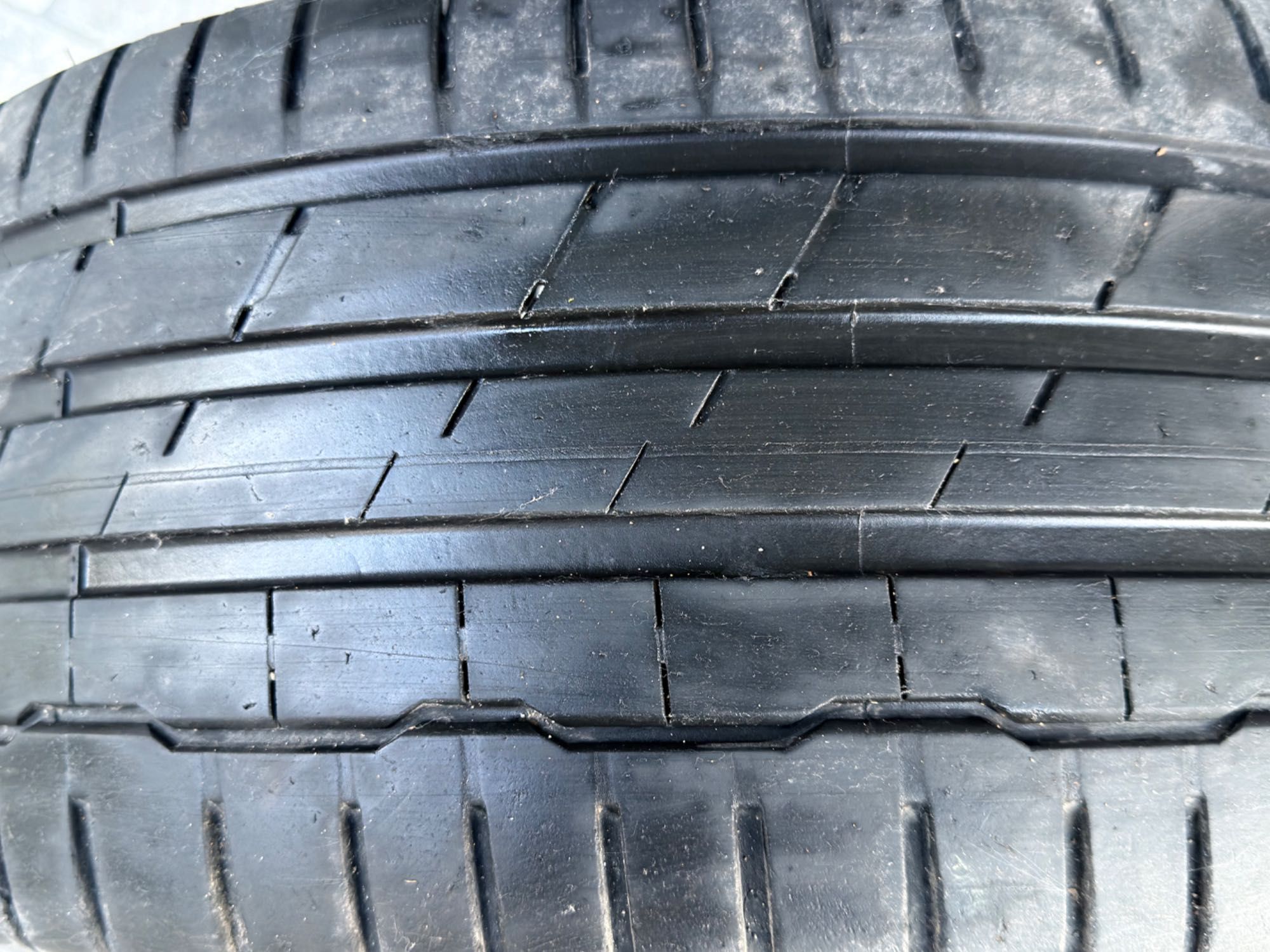 Четири броя гуми Hankook Ventus S1 Evo, 245/45/18