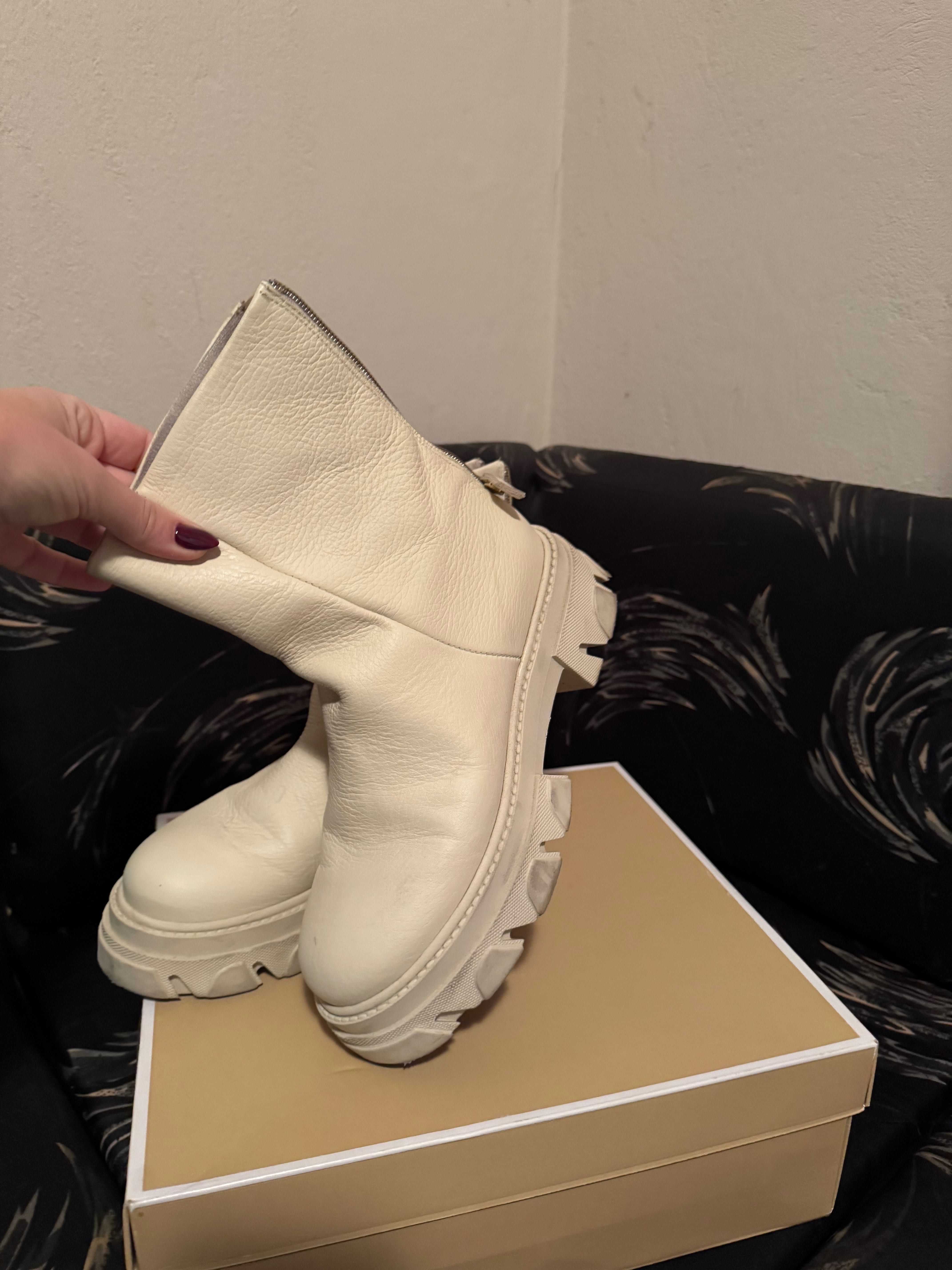 Steve Madden естествена кожа боти