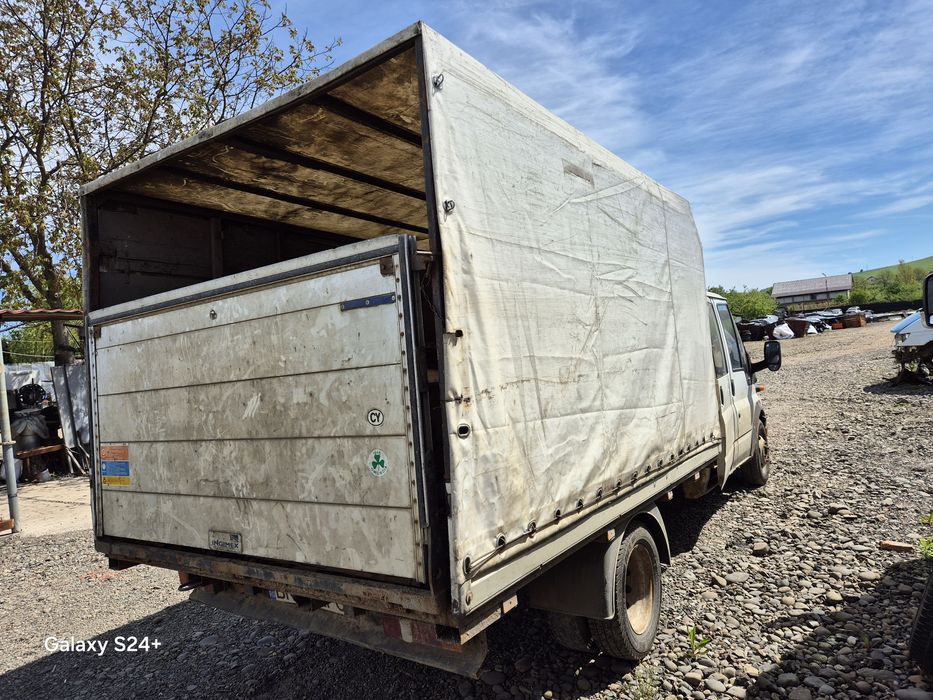 Cârlig remorcare Ford Transit 2.4