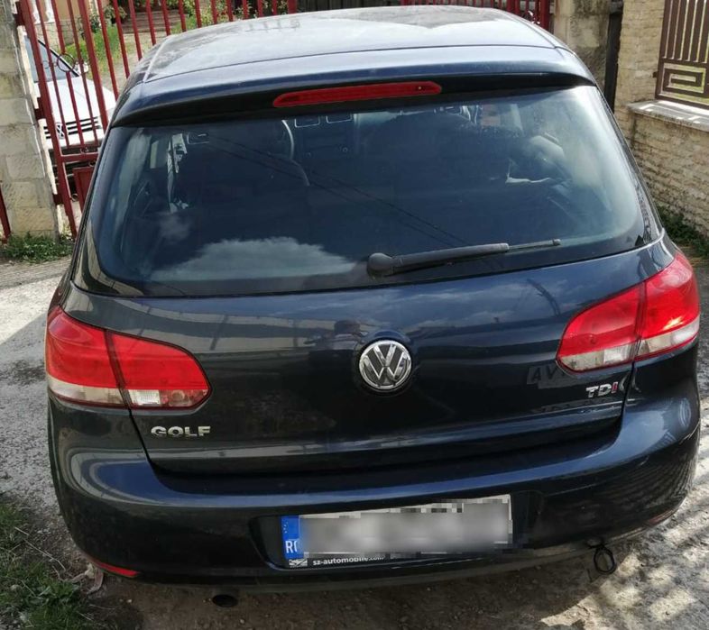 Vand VW Golf VI, 2010, 1.6 TDI,  avariat pe partea din fata pasager