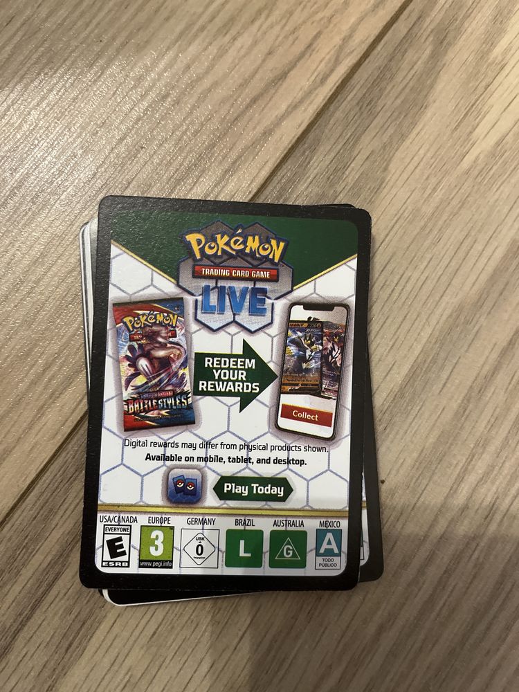 Vand 50 Cartonașe Pokemon (tip bulk) +15 Coduri pentru jocul digital