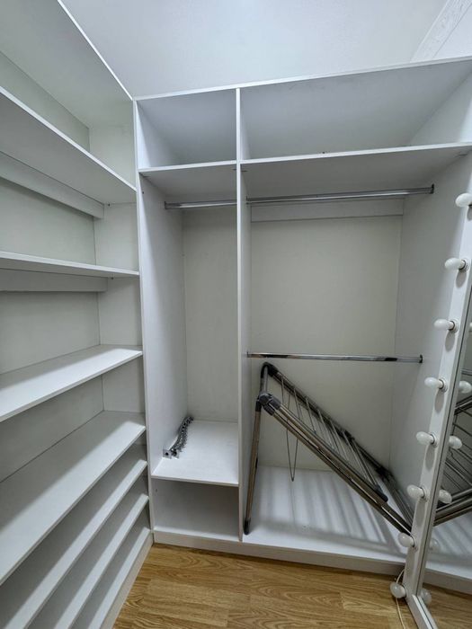 Продаётся КВАРТИРА 3/2/4 на 70м2 Ц-5 Ориентир: монумент Мужества