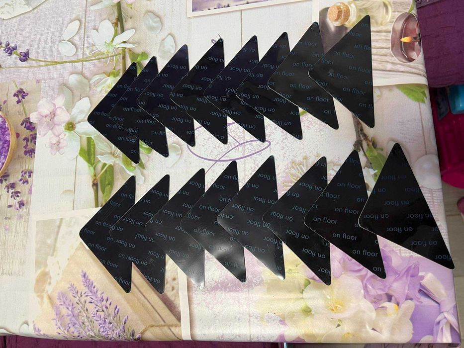 Противоплъзгащи подложки/лепенки за килими