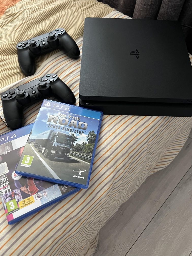 Vând PS4 slim perfect funcțional