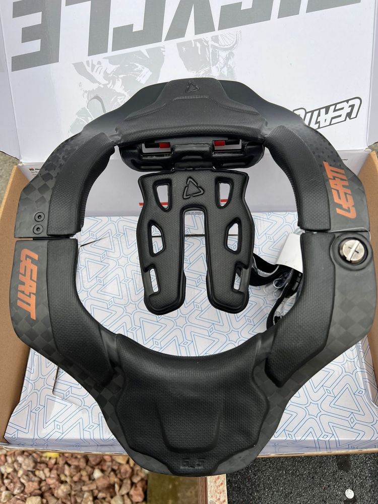 Protectie gat neckbace Leatt Carbon 6.5 enduro motocross ktm beta gas