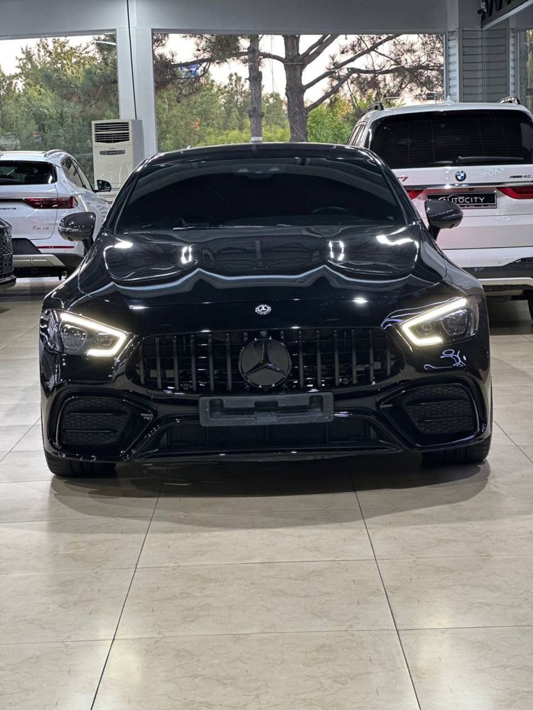 Mercedes benz GT