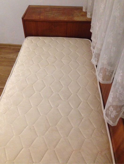 Единично легло с матрак + ракла