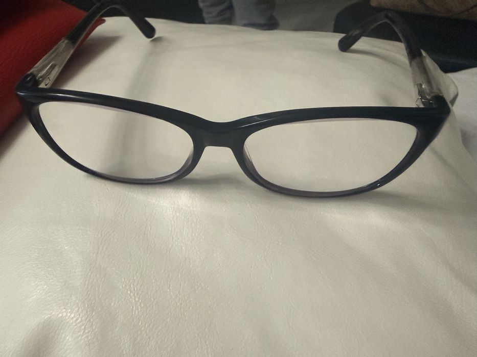 Ochelarii guess de vedere