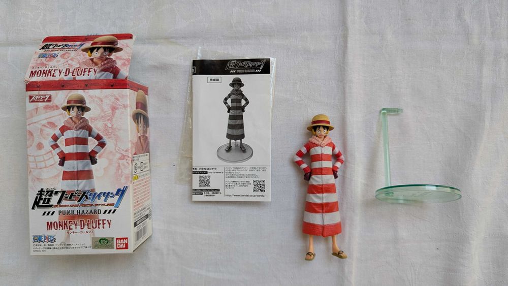 Figurină One Piece 14 cm: Punk Hazard Luffy