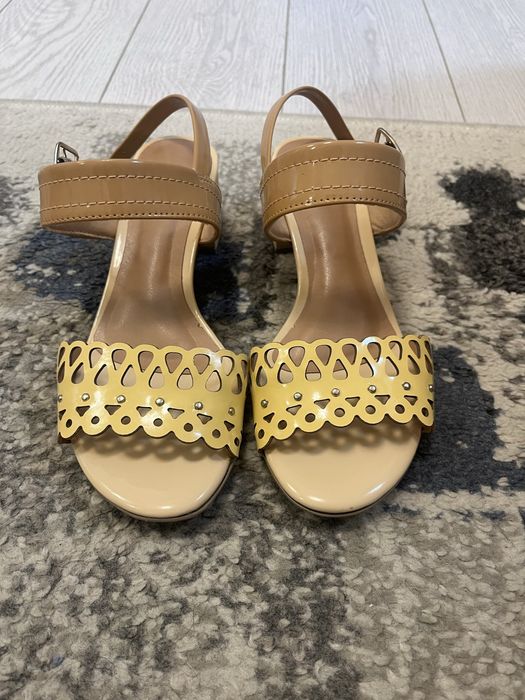 Sandale din piele naturala