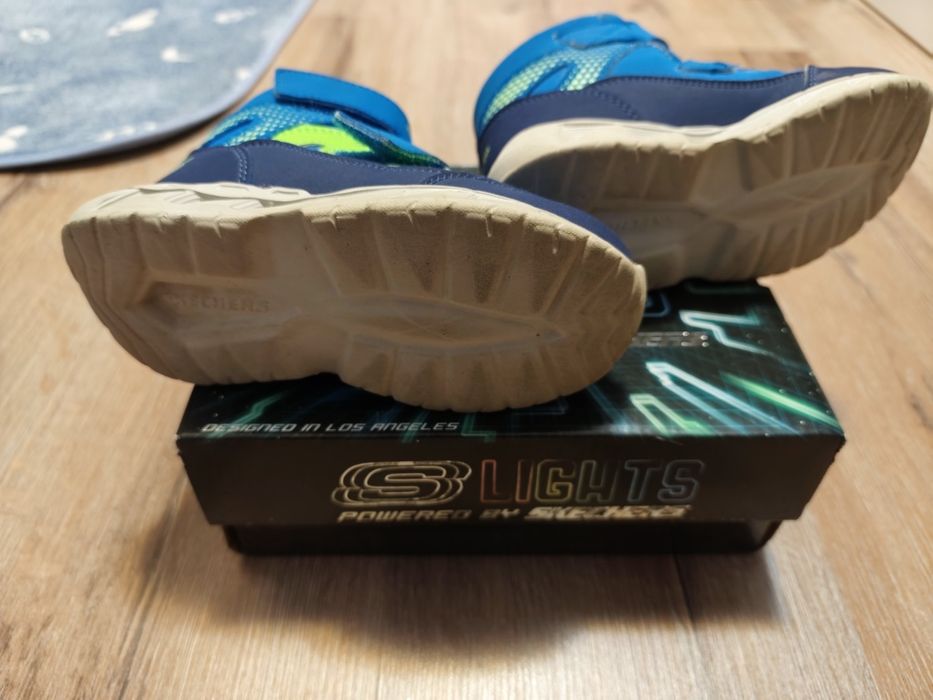 Детски светещи боти Sketches, 26 номер