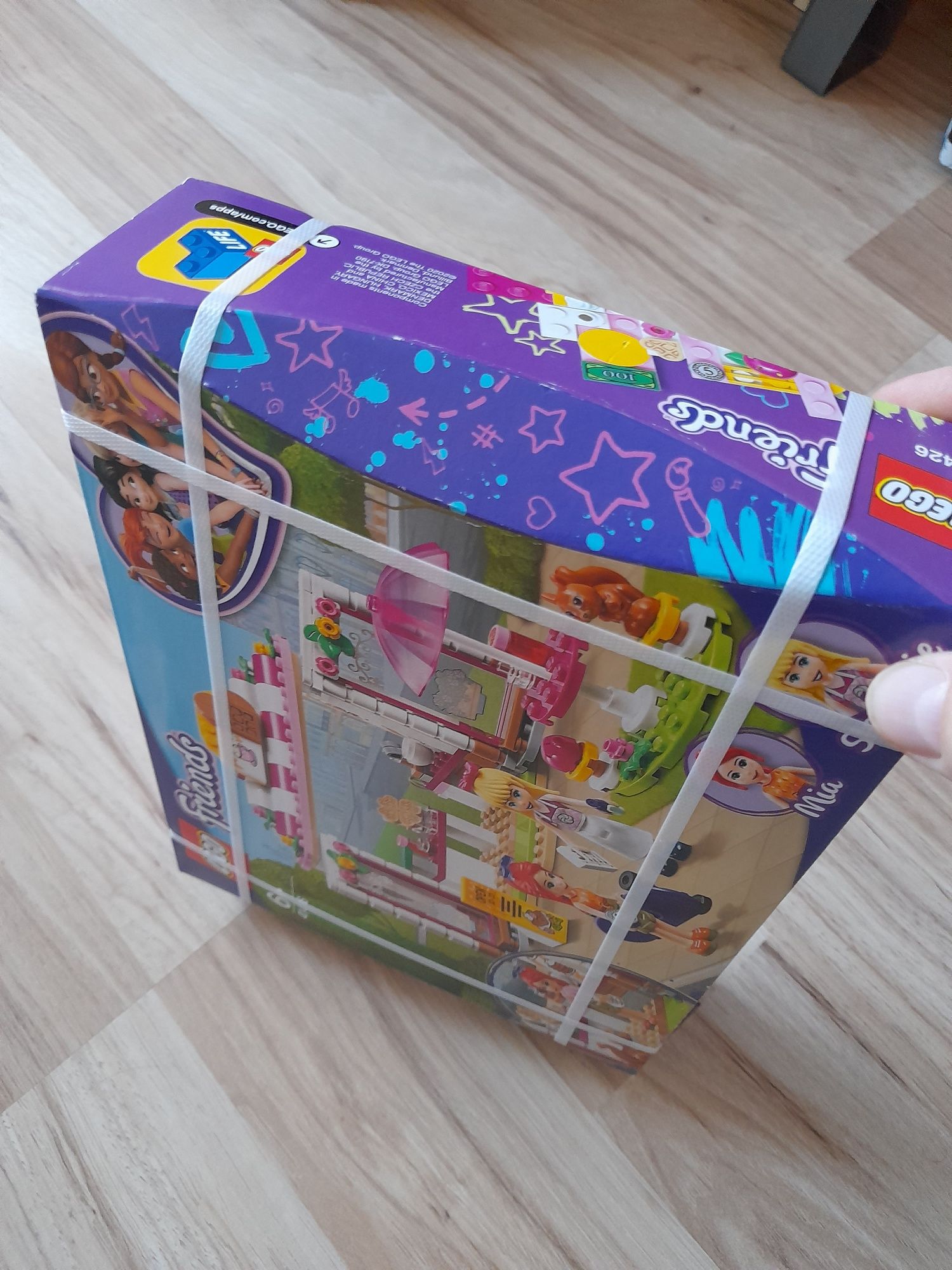 LEGO Friends  nou sigilat - Cafeneaua parcului Heartlake City 41426