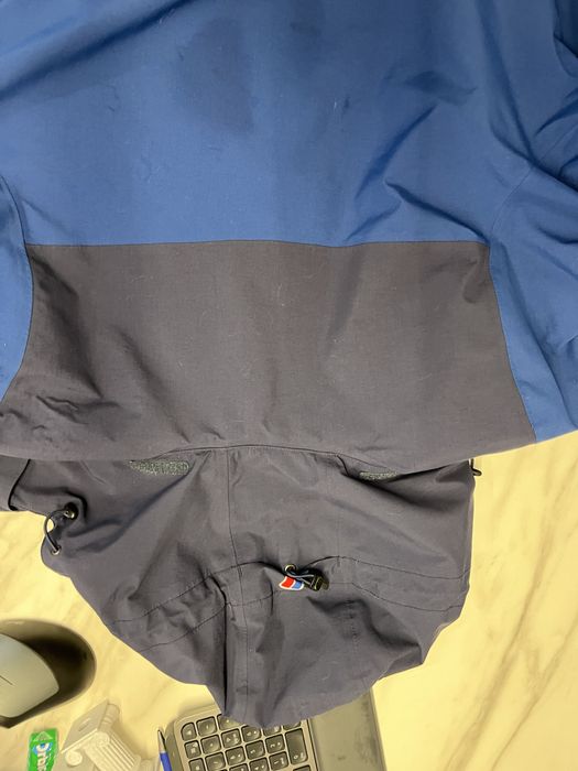 Яке Berghaus с мембрана Gore-tex