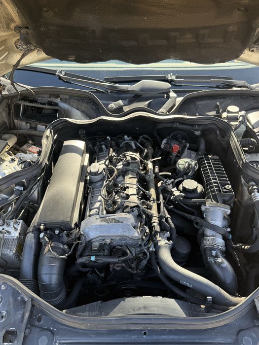 Mercedes e class e270 2.7 cdi на части