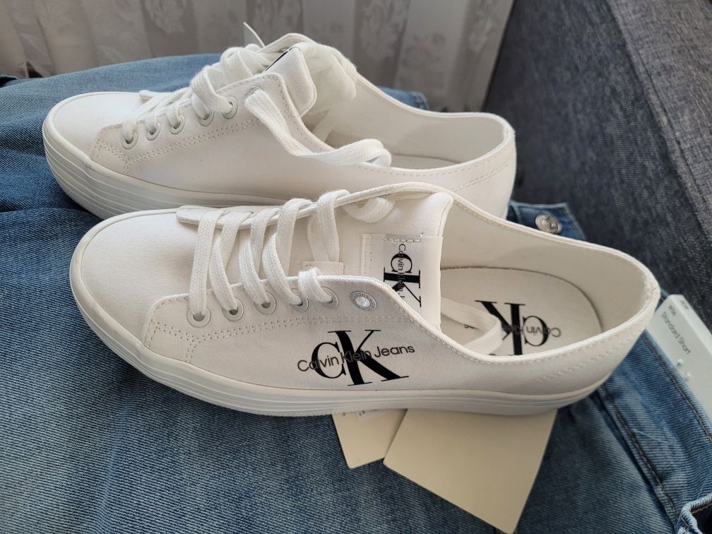 Adidasi calvin klein noi