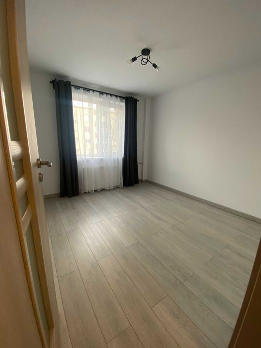 Inchiriez apartament 3 camere cat friendly (cu plase pisici)