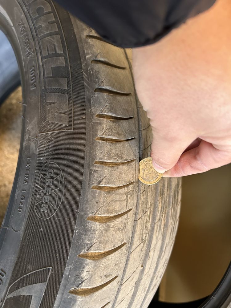 Гуми 4 бр. за 100.00 лв. 245/45/18 GOODYEAR - MICHELIN