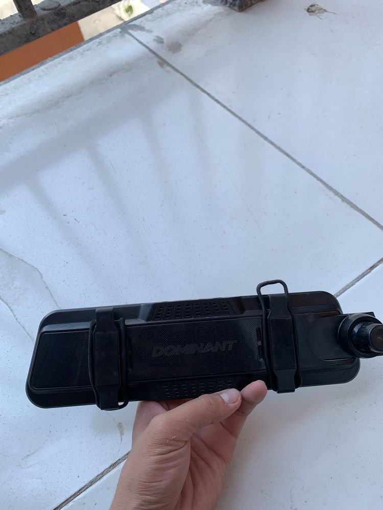 Videoregistrator dominant