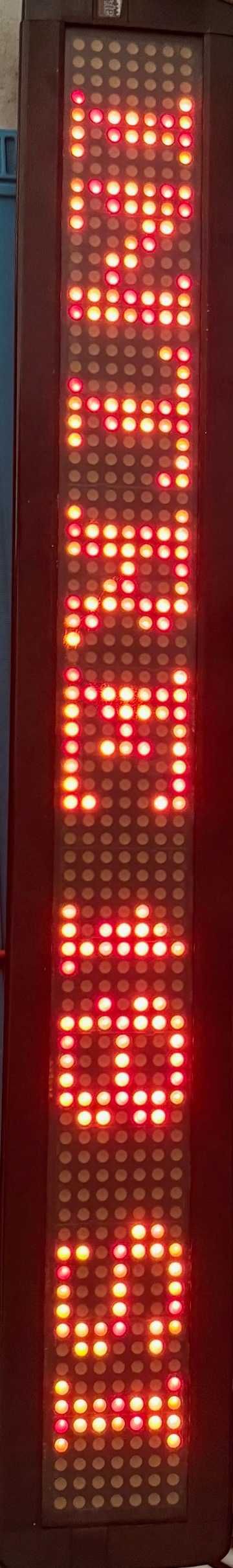 Vând Panou Publicitar LED cu Mesaj și Telecomandă – 60x6 cm