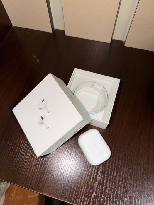 Оригинал Новый Airpod Pro 2 
Yangi Airpod Pro 2 Tub-C
