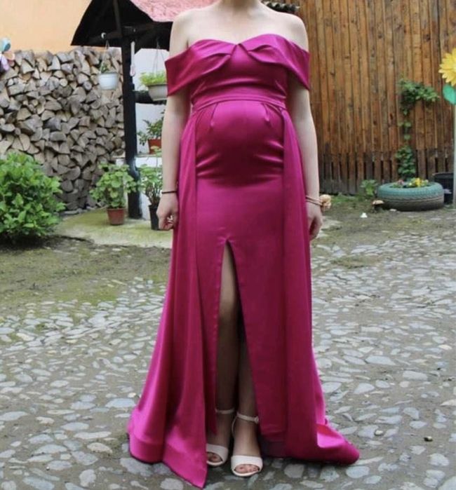 Vand rochie de ocazie pentru gravida cu trena detasabila