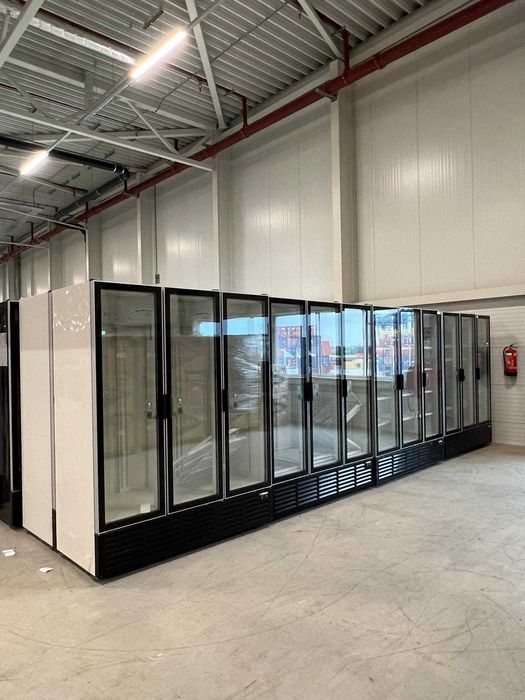 Хладилна витрина с 3 врати Ecocold Kiwi 1620 x 780 x 2082mm