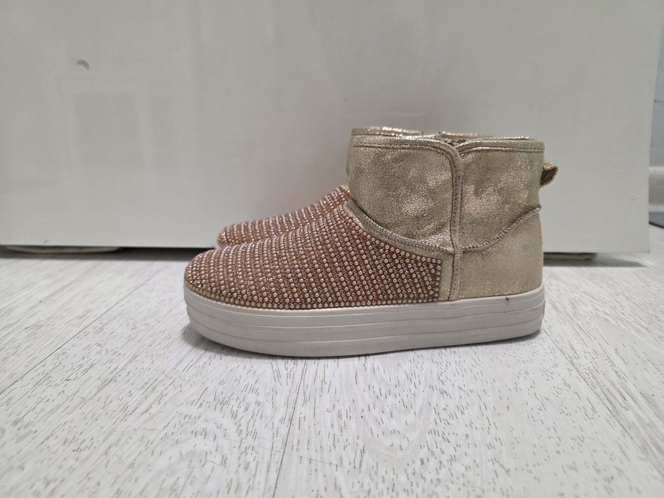 Сапоги для девочки Sketcher (новые 22см))