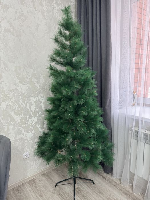 Продам исскучтвееную елку