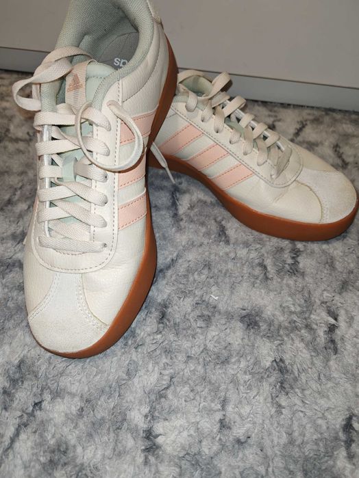 Дамски маратонки адидас