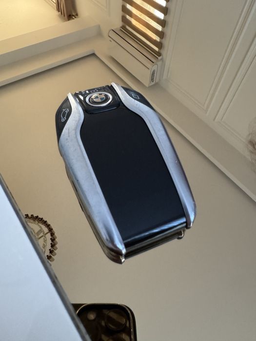 Cheie BMW Smart cu buton de parcare