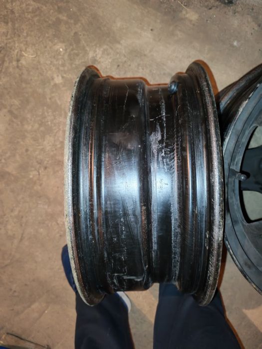 Jante 5 x 114,3 R16, structurate