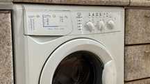 Срочно продается стиральная машинка INDESIT 5кг.