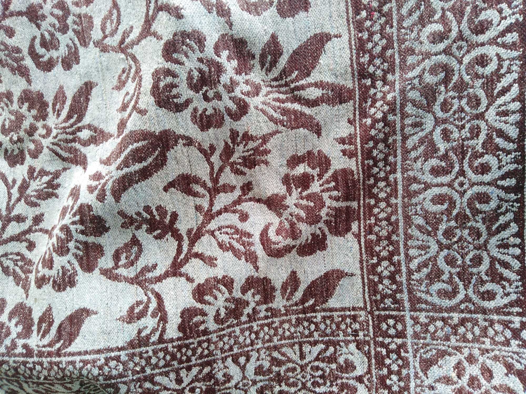 Жакардови килими