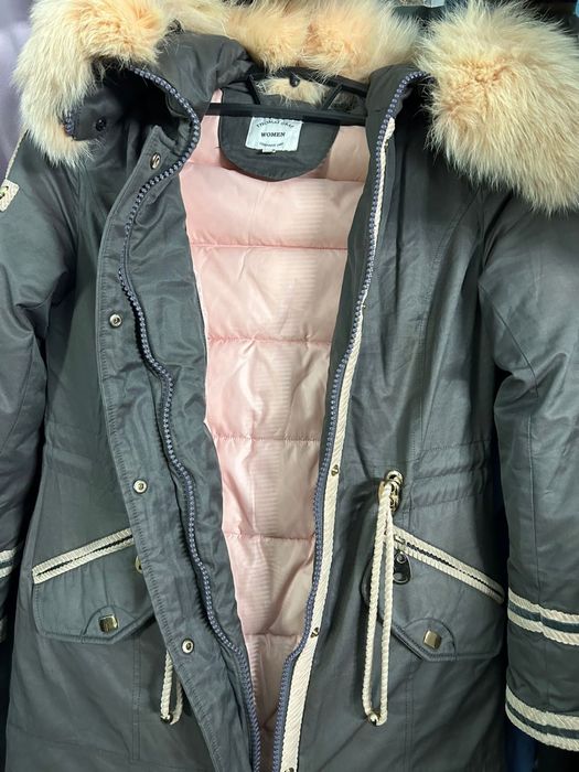 Продам зимнюю куртку