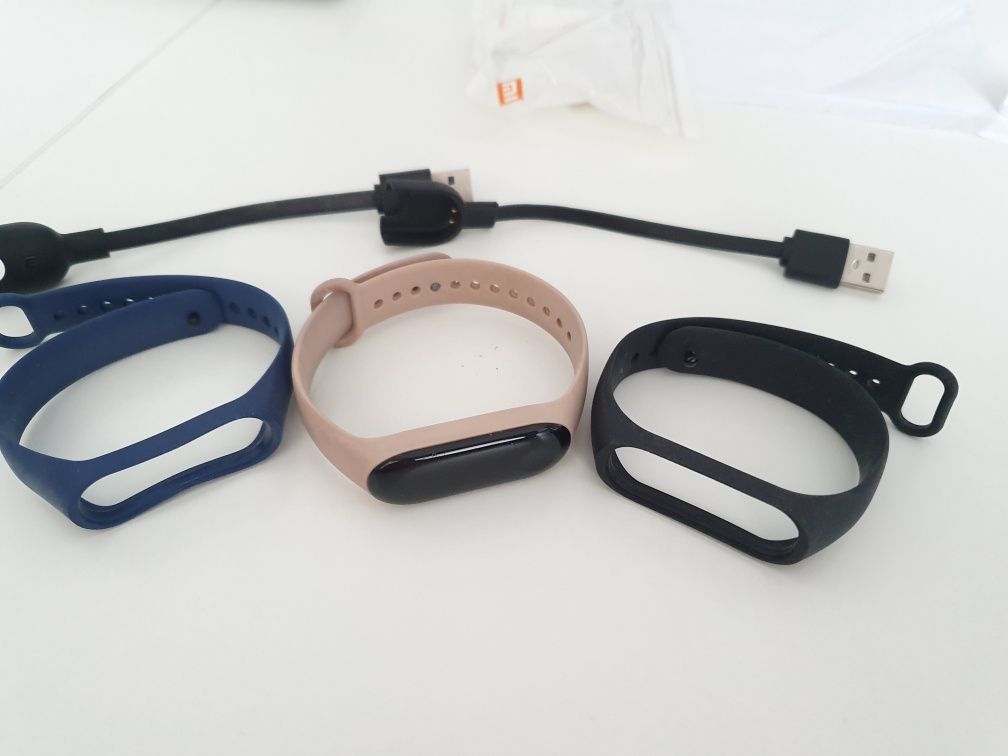 Фитнес гривна Xiaomi Mi Band 3, HR, Black