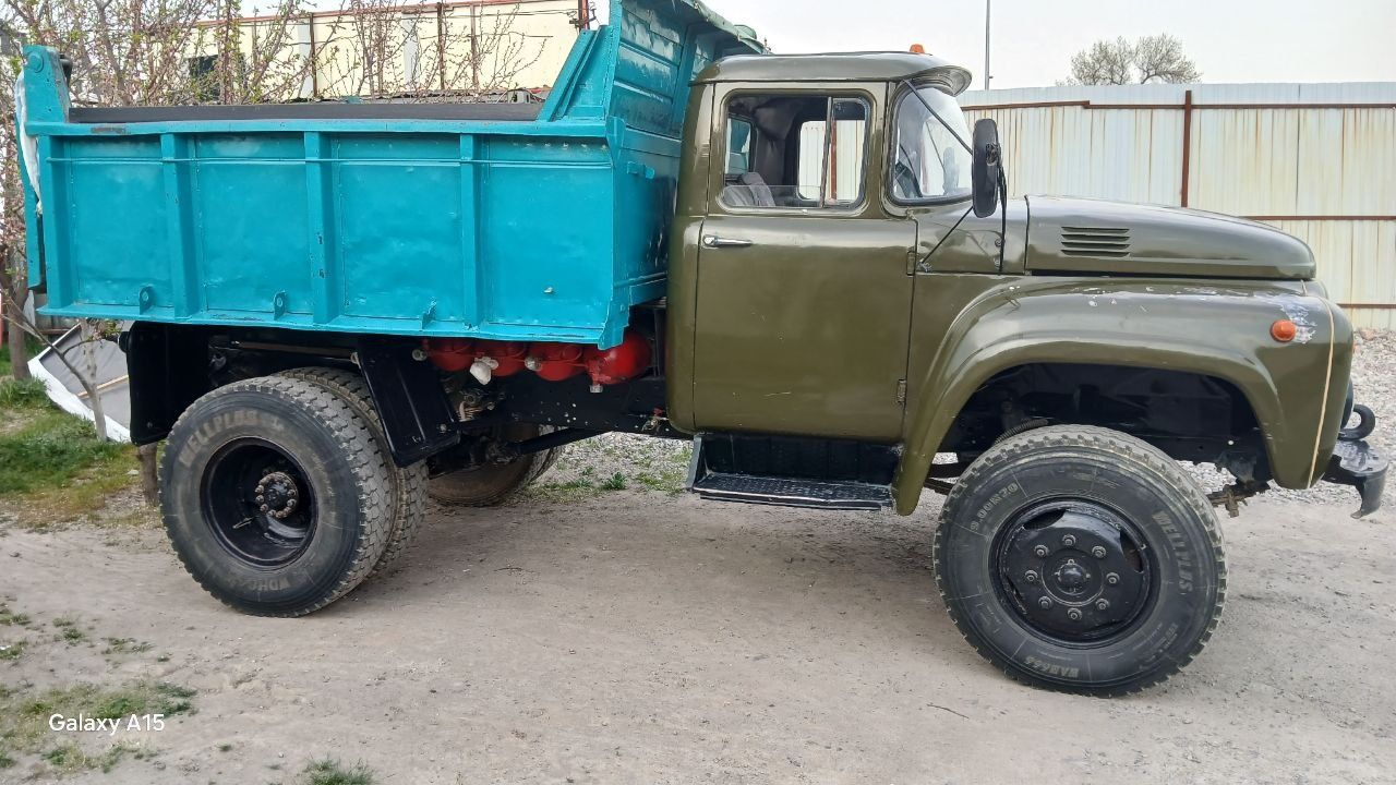 Zil 130 sotiladi