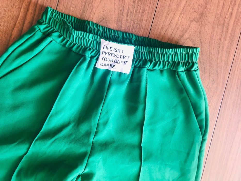Pantaloni Sport, model actual