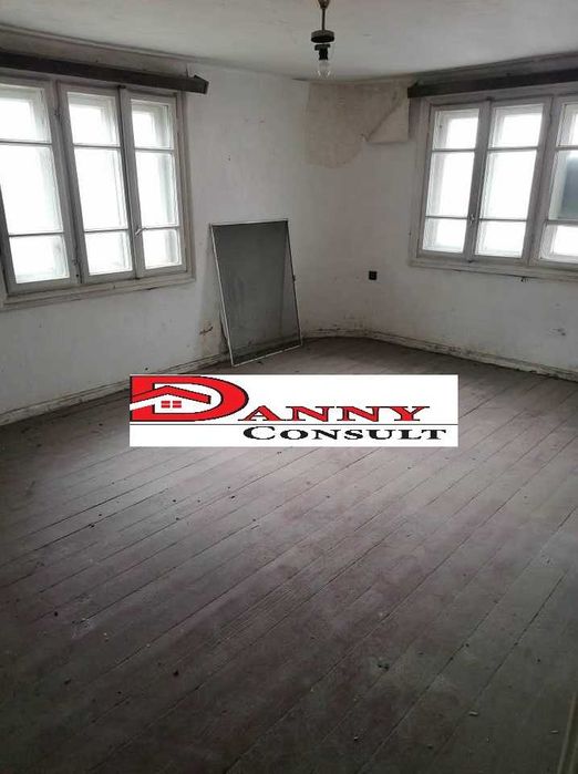 Етаж от къща в центъра на гр. Велико Търново