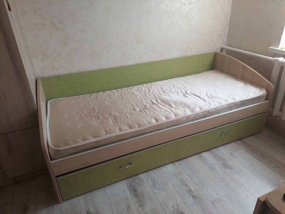 Продается кровать