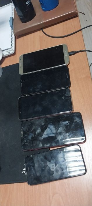 Продам смартфоны на запчасти
