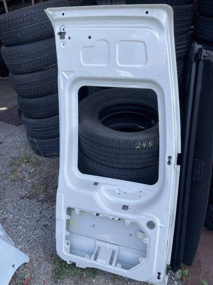 Задна врата Ford Transit Connect