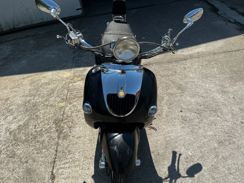 Scuter Retro 125cc ZNEN