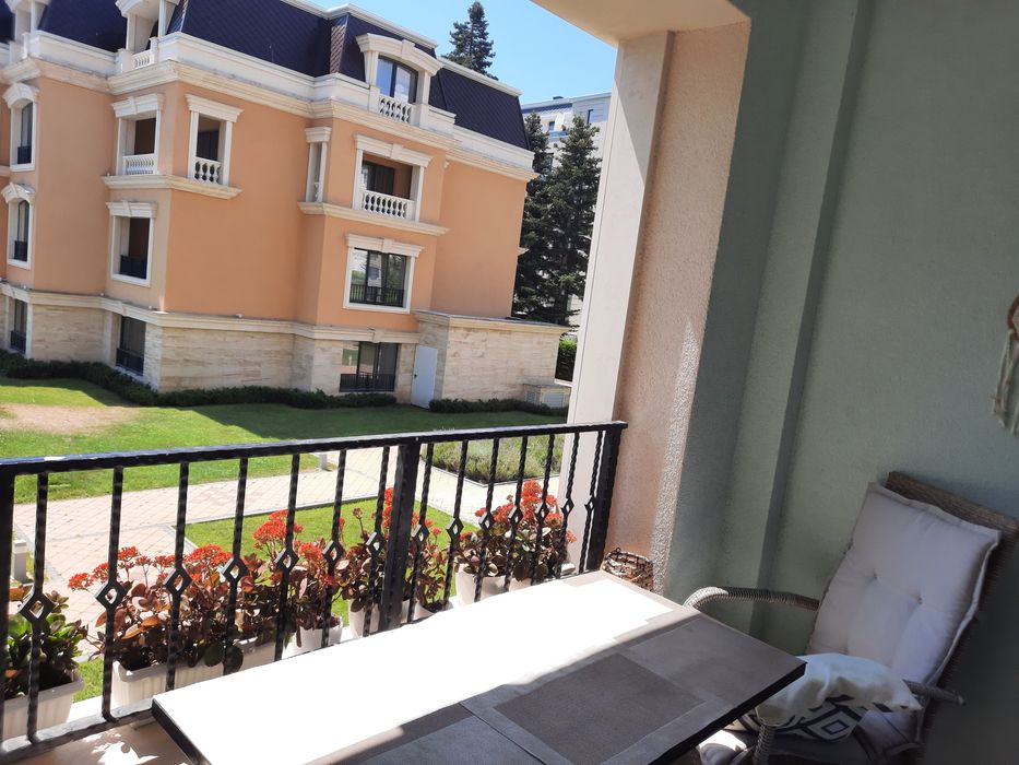 Отдавам двустаен апартамент под наем