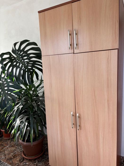 Vand mobila folosita ca noua, arata impecabila, mai multe detali la te